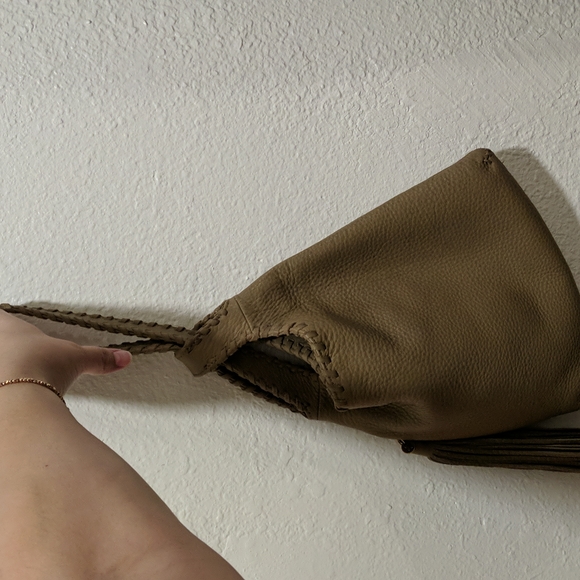 HOBO🔥🔥 Paulette Clutch - Picture 6 of 15